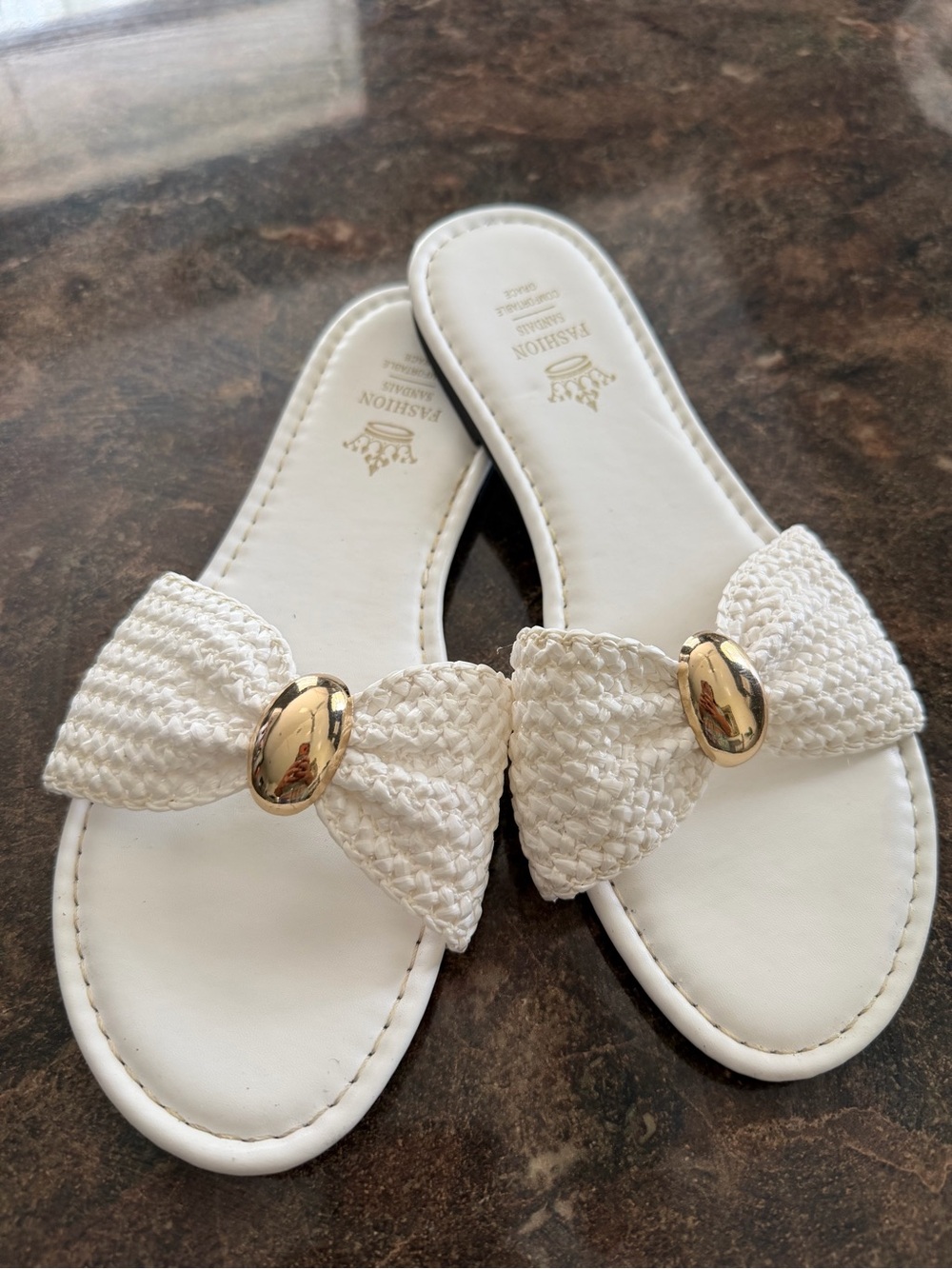 Fashion Collection White Bow Slide Sandals with Gold Accent
